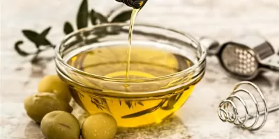 Moisturizing Tips for Curly Dry Hair